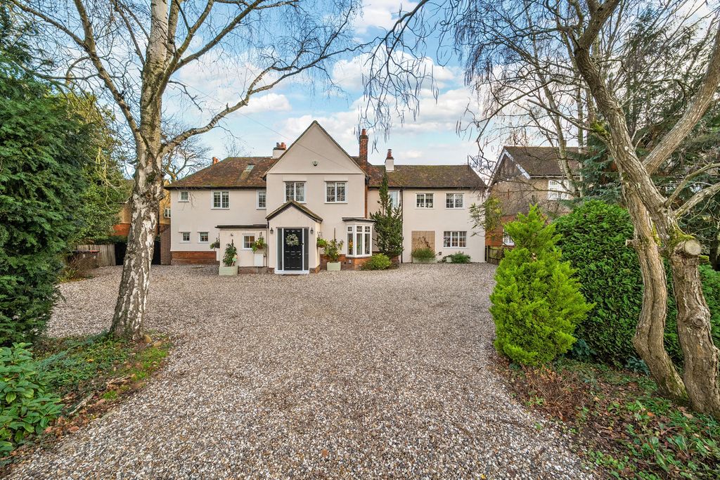 Property photo 1 of 26