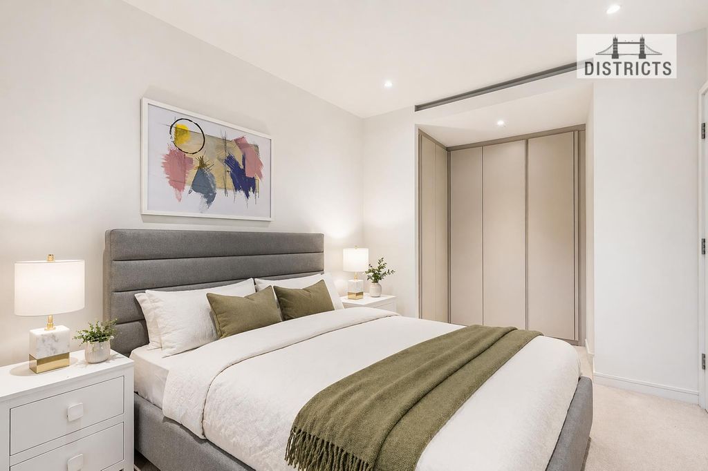 Property photo 2 of 17 Bedroom.Png