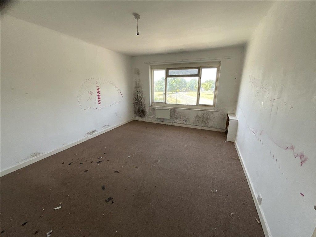 Property photo 2 of 5 Bedroom 2