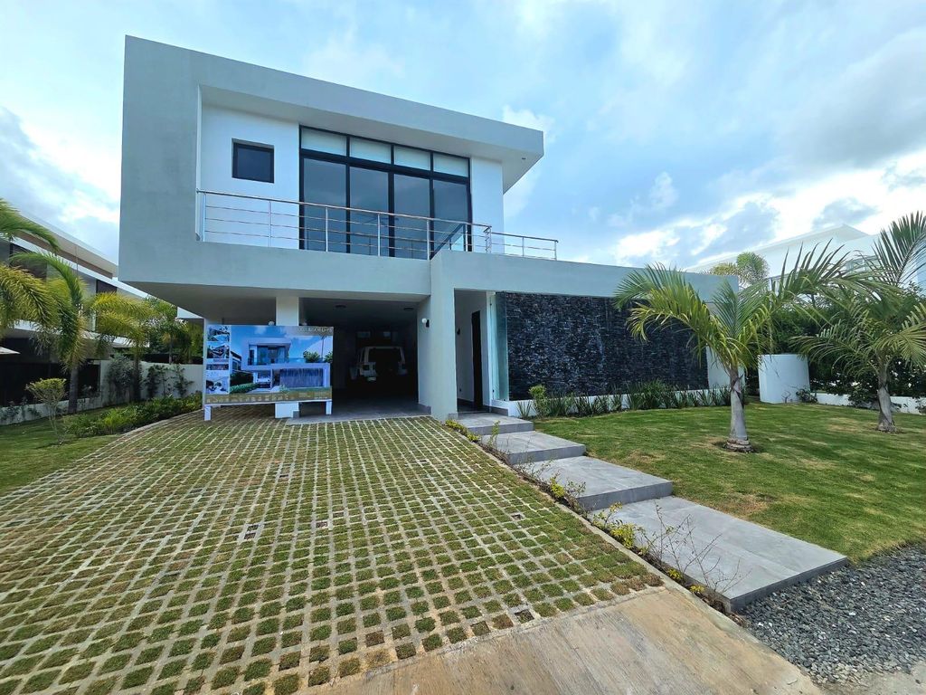 Property photo 3 of 25