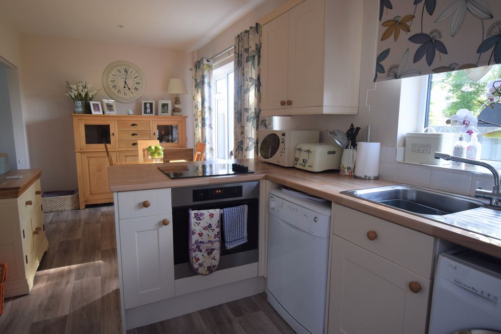 Property photo 3 of 13 Kitchen/Diner