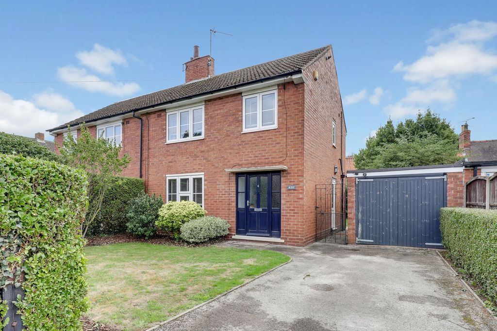 Property photo 1 of 18