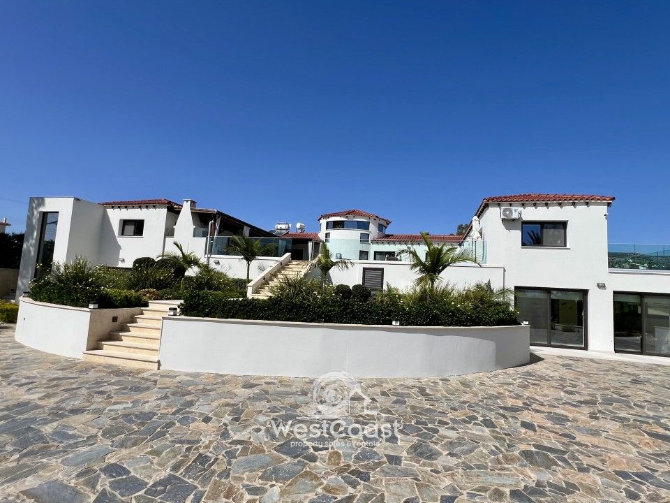 Property photo 1 of 66