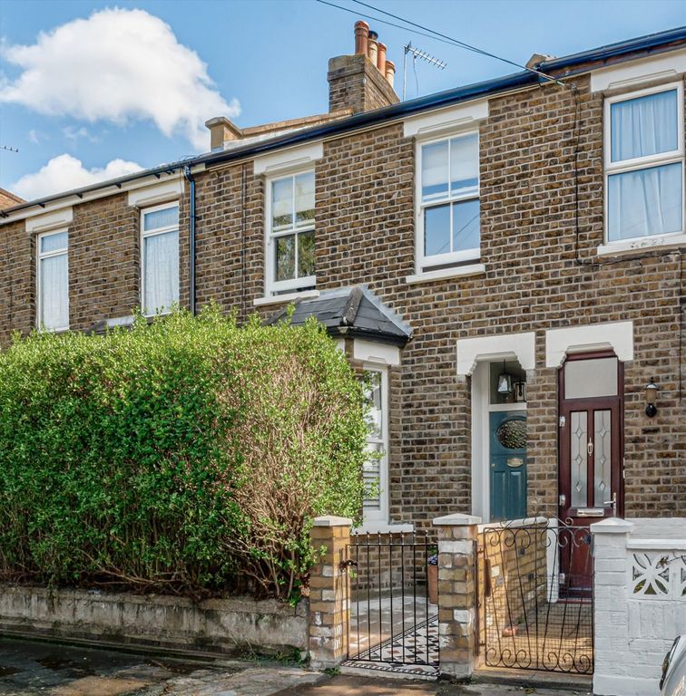 Property photo 1 of 8