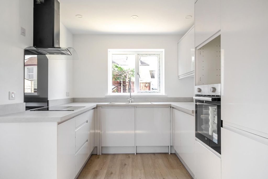 Property photo 2 of 15 1499528 (6).Jpg