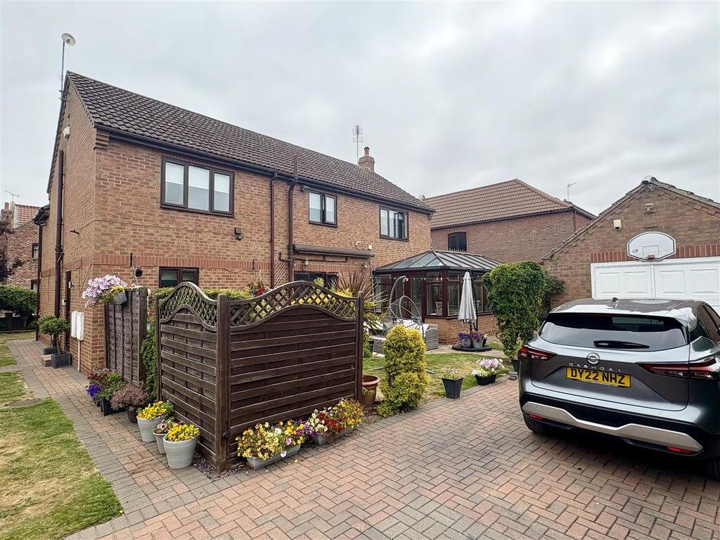 Property photo 2 of 14 2