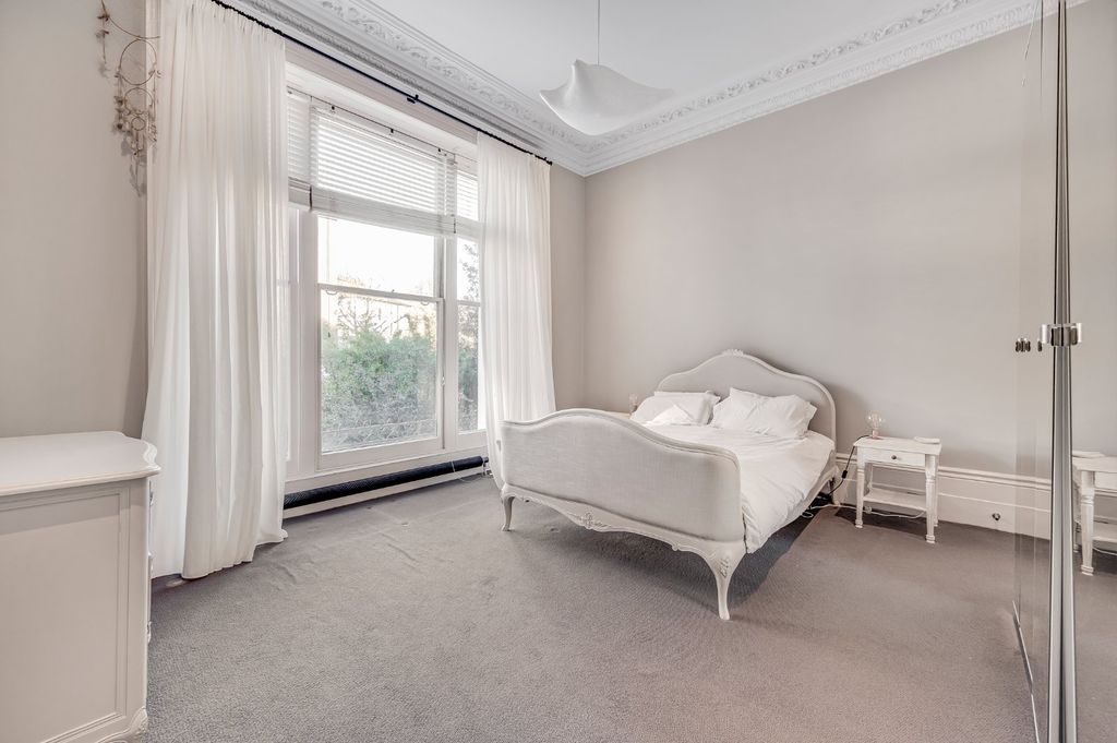 Property photo 3 of 14 Picture No. 06