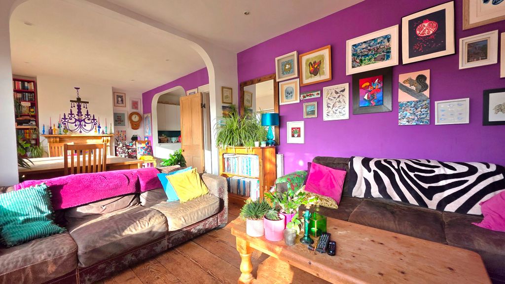 Property photo 2 of 24