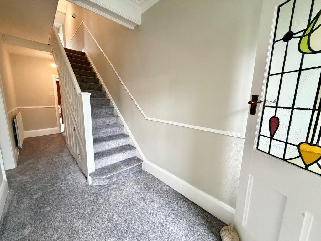 Property photo 2 of 19 Hall