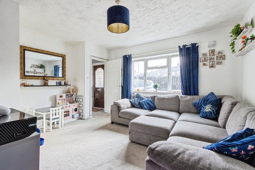 Property photo 2 of 21 Pbox-Img.Jpg