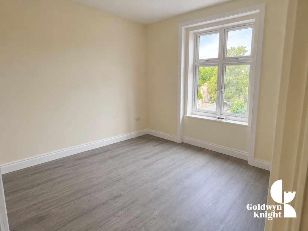 Property photo 2 of 5 A8326E24-d36F-4427-Ae3c-5F7Cfa429118