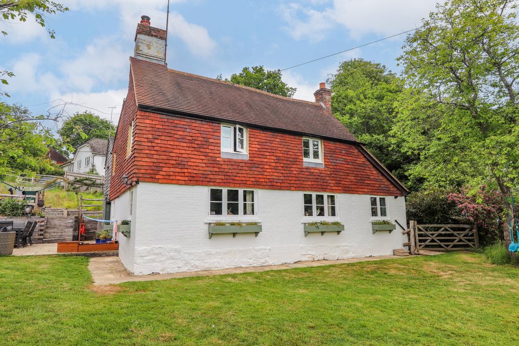 Property photo 1 of 37