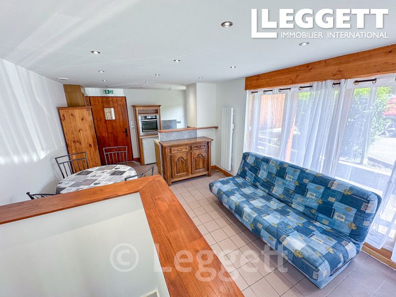 Property photo 3 of 10
