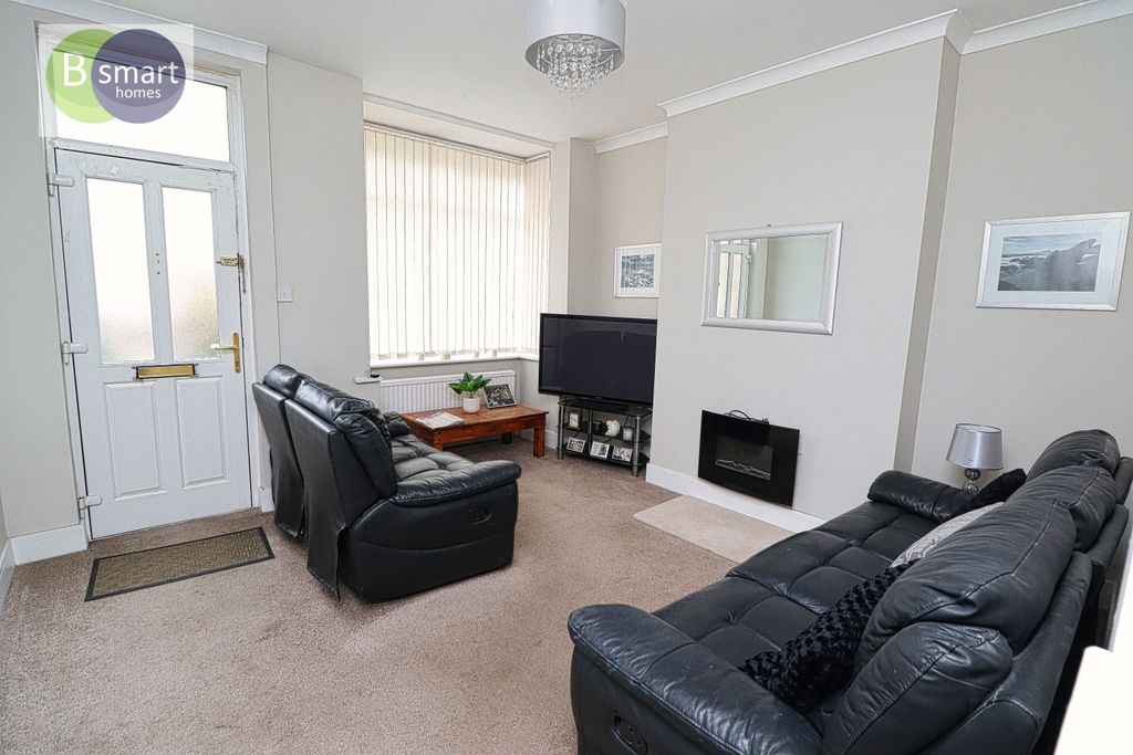 Property photo 2 of 8 Img_0924