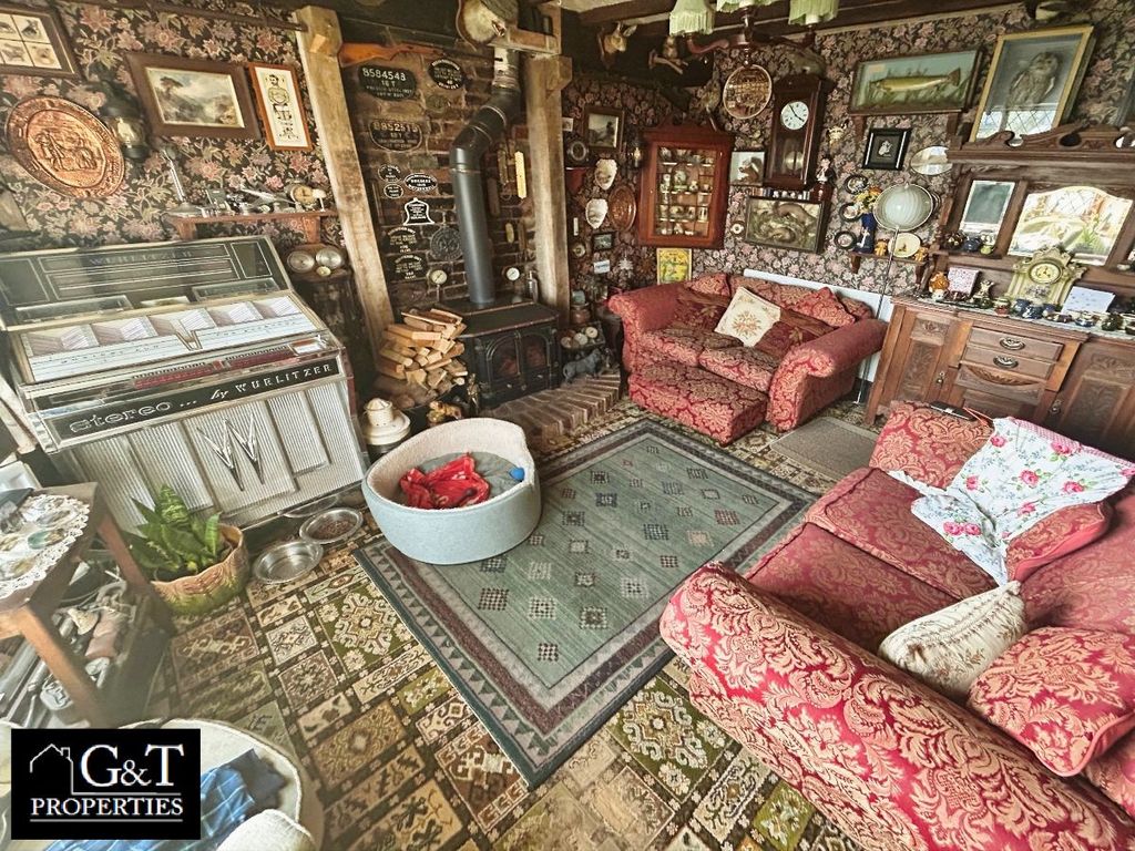 Property photo 3 of 19
