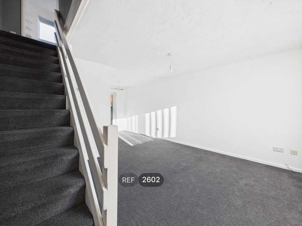 Property photo 3 of 22 Living Room