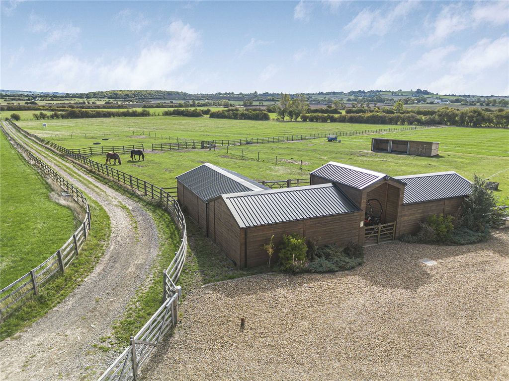 Property photo 2 of 24 Stables