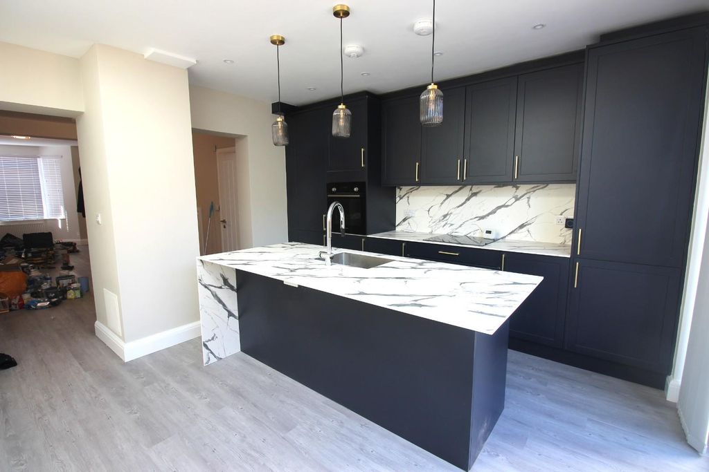 Property photo 3 of 20 Img_6166.Jpg