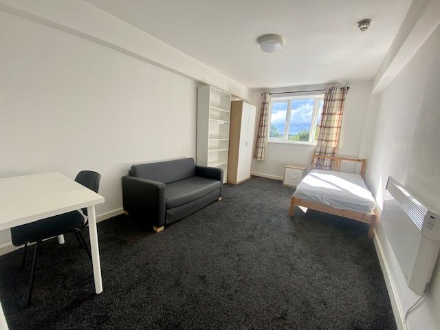 Property photo 2 of 4