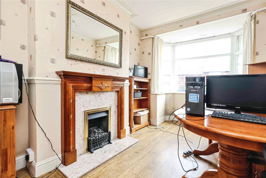 Property photo 3 of 16 Picture No. 19