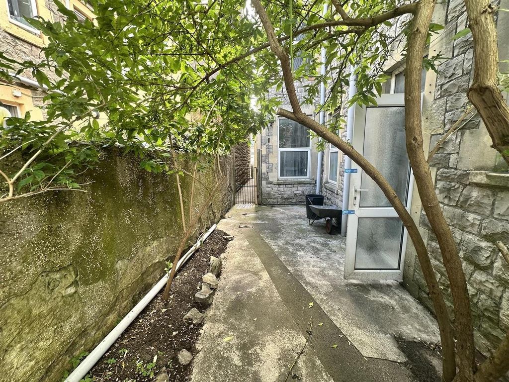 Property photo 3 of 12 Private Outdoor Space With Lush Greenery...