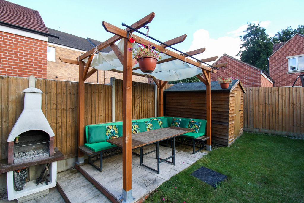 Property photo 2 of 24
