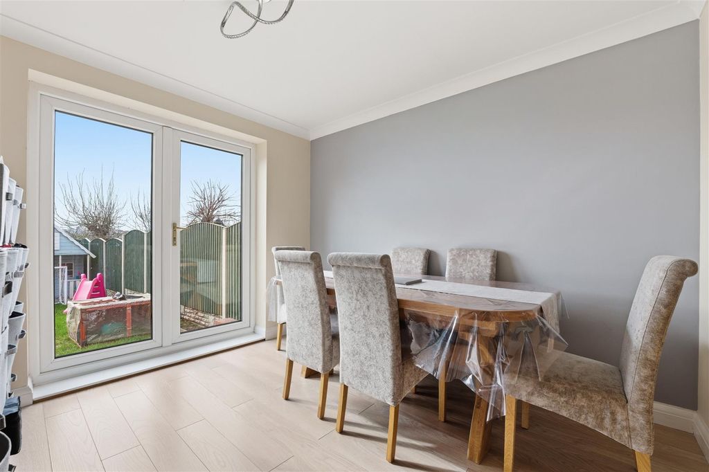 Property photo 2 of 32 P1720702.Jpg