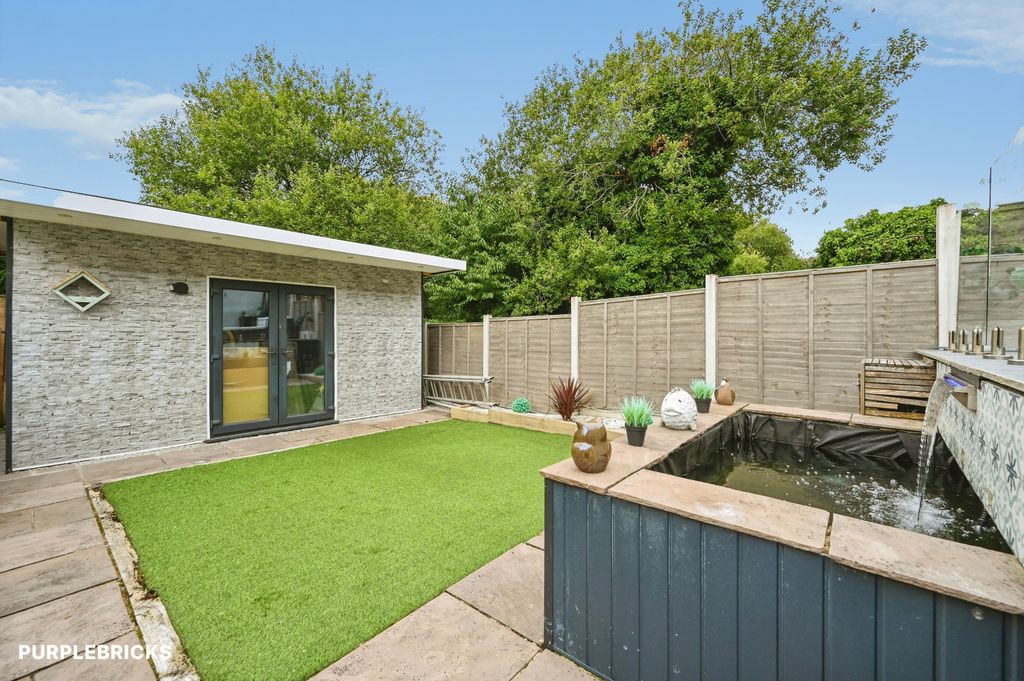 Property photo 3 of 30