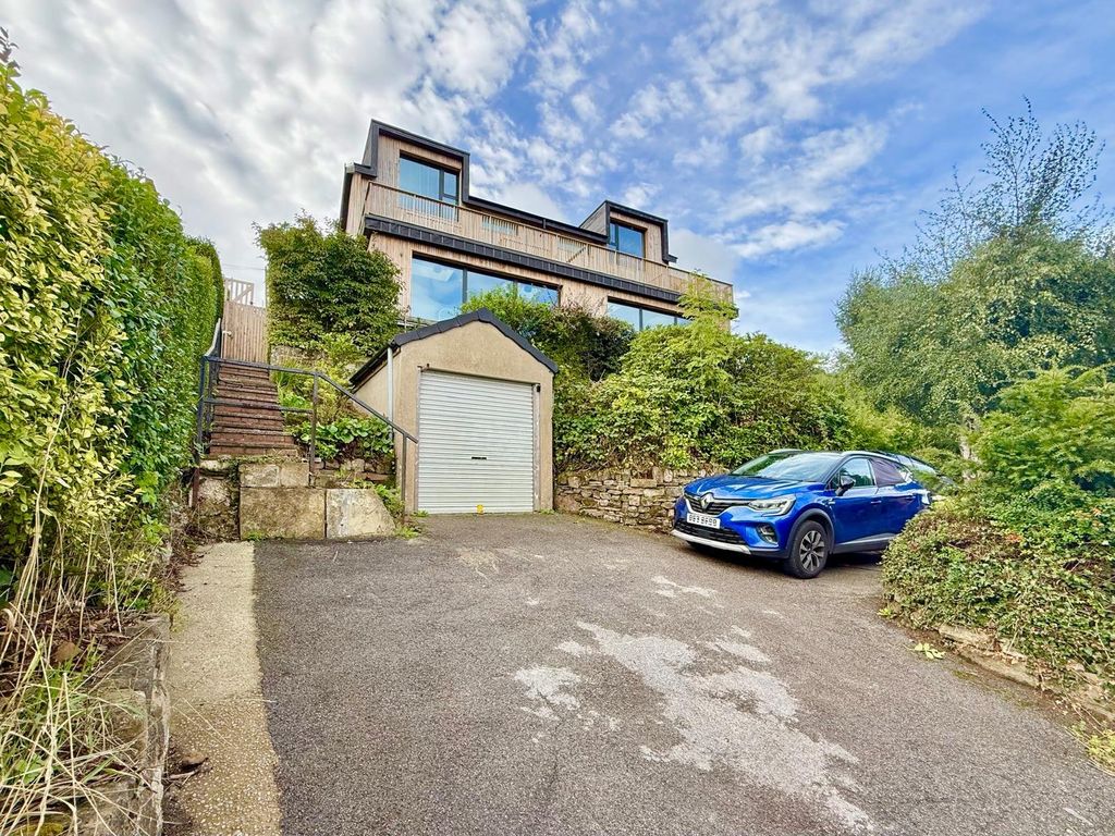 Property photo 2 of 37 Picture No. 43