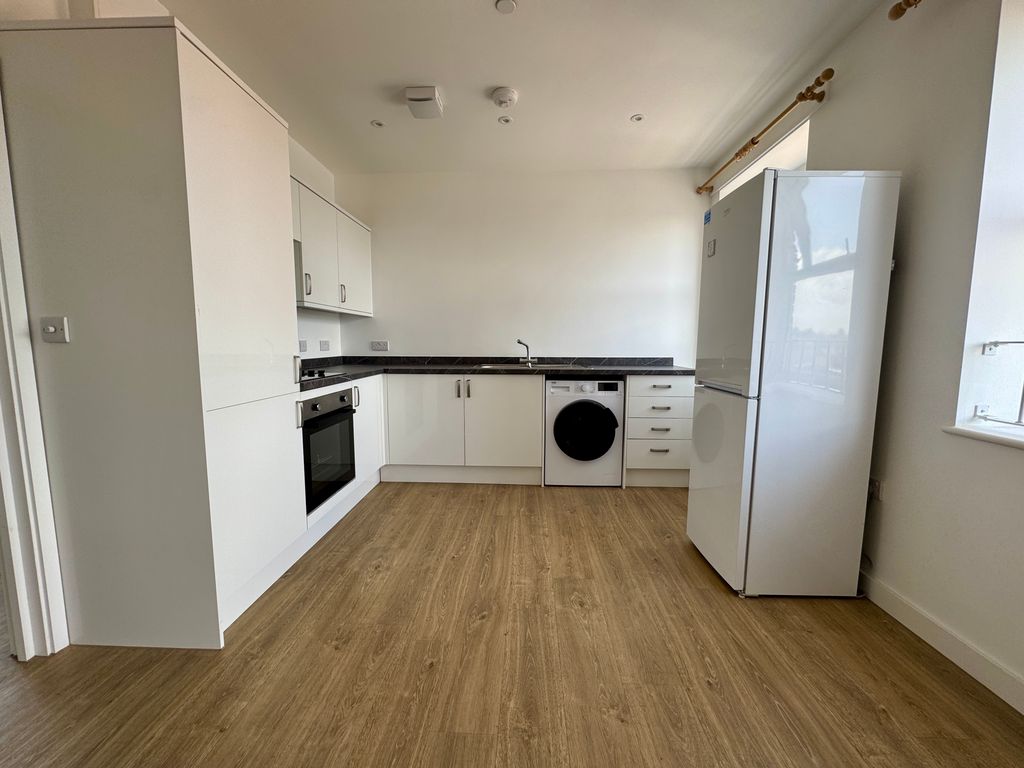 Property photo 2 of 11 Image