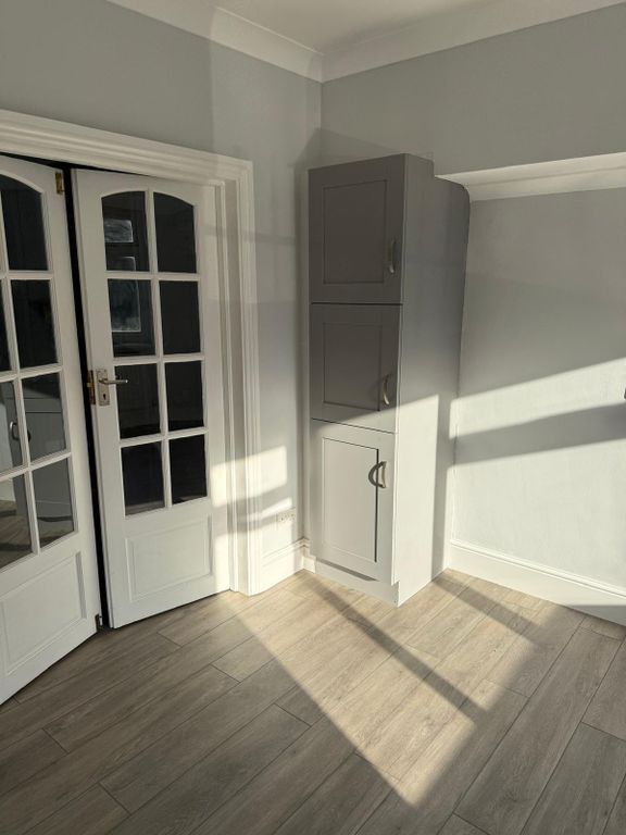 Property photo 3 of 6 Gallery