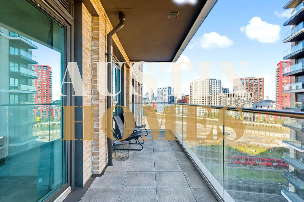 Property photo 3 of 12