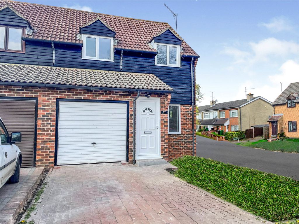 Property photo 1 of 12 Front