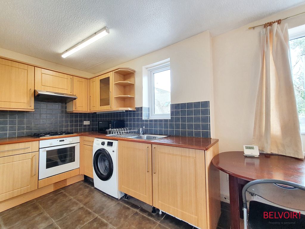 Property photo 2 of 22