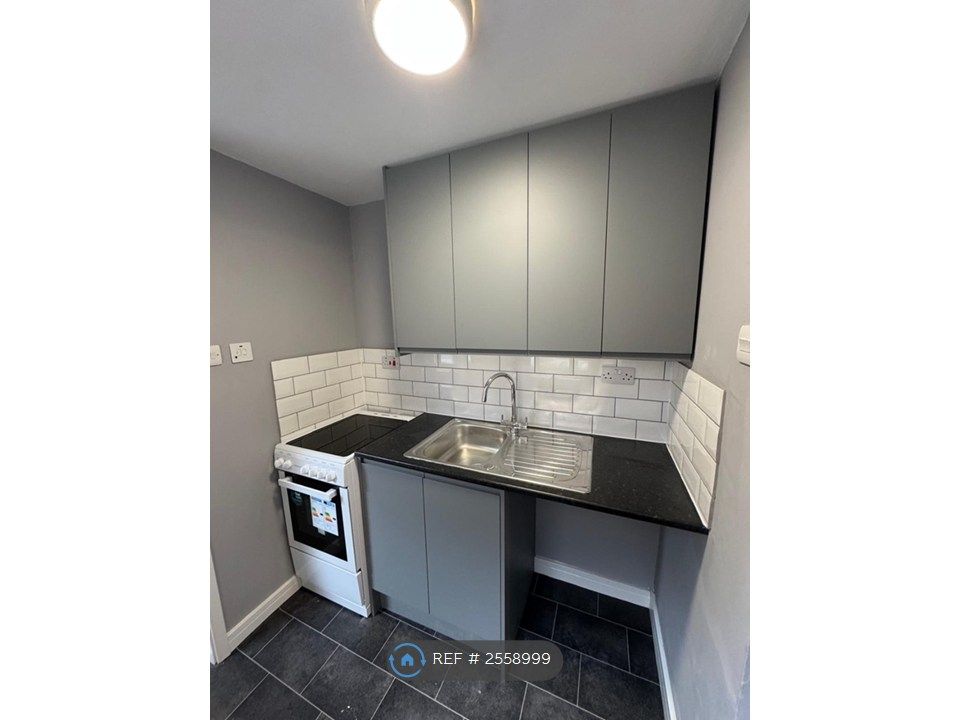 Property photo 1 of 6 Kitchen