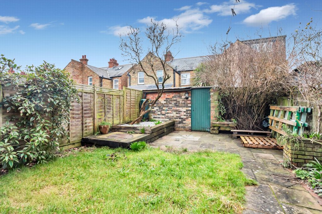 Property photo 2 of 19 Garden