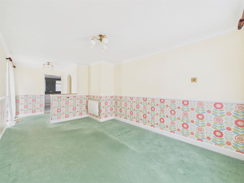 Property photo 3 of 12 Living Room