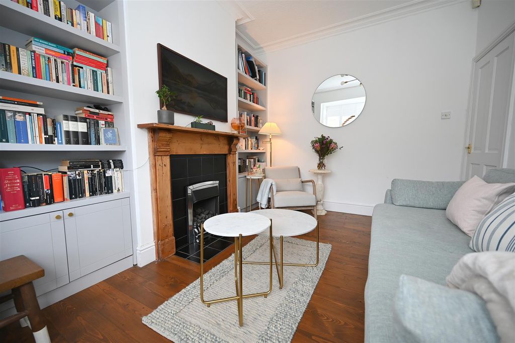 Property photo 3 of 21 Living Room1.Jpg