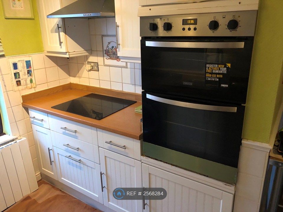 Property photo 2 of 12