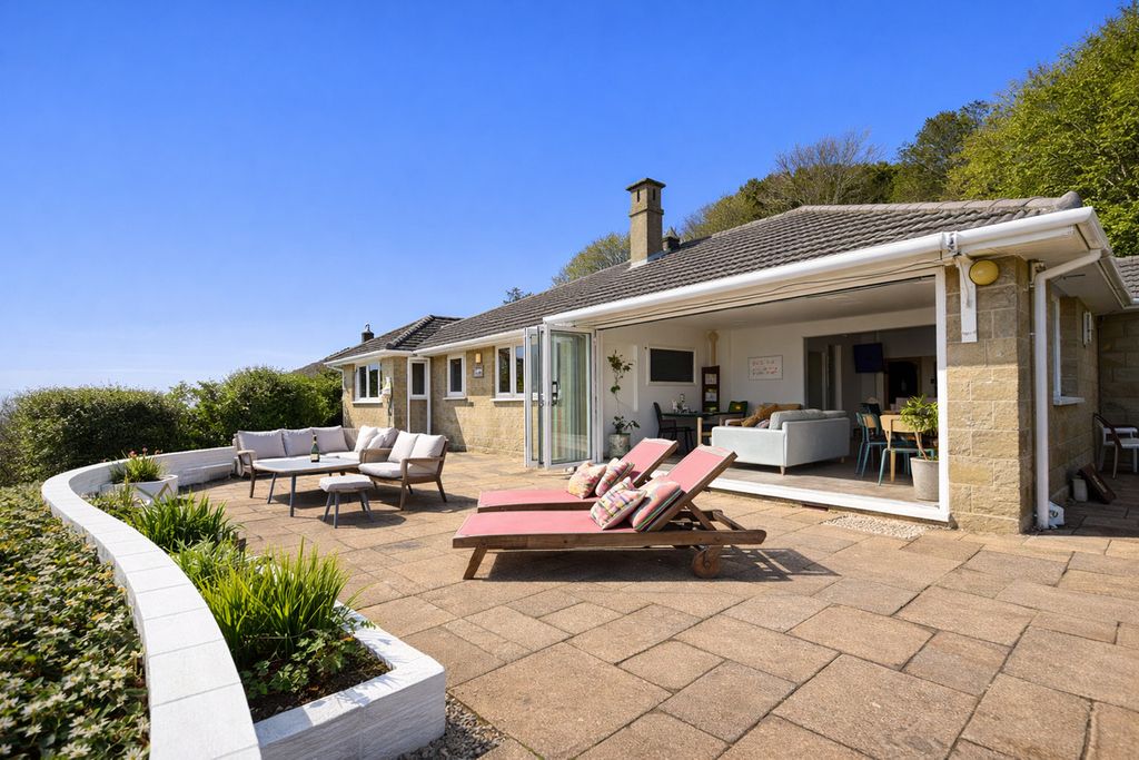 Property photo 2 of 21