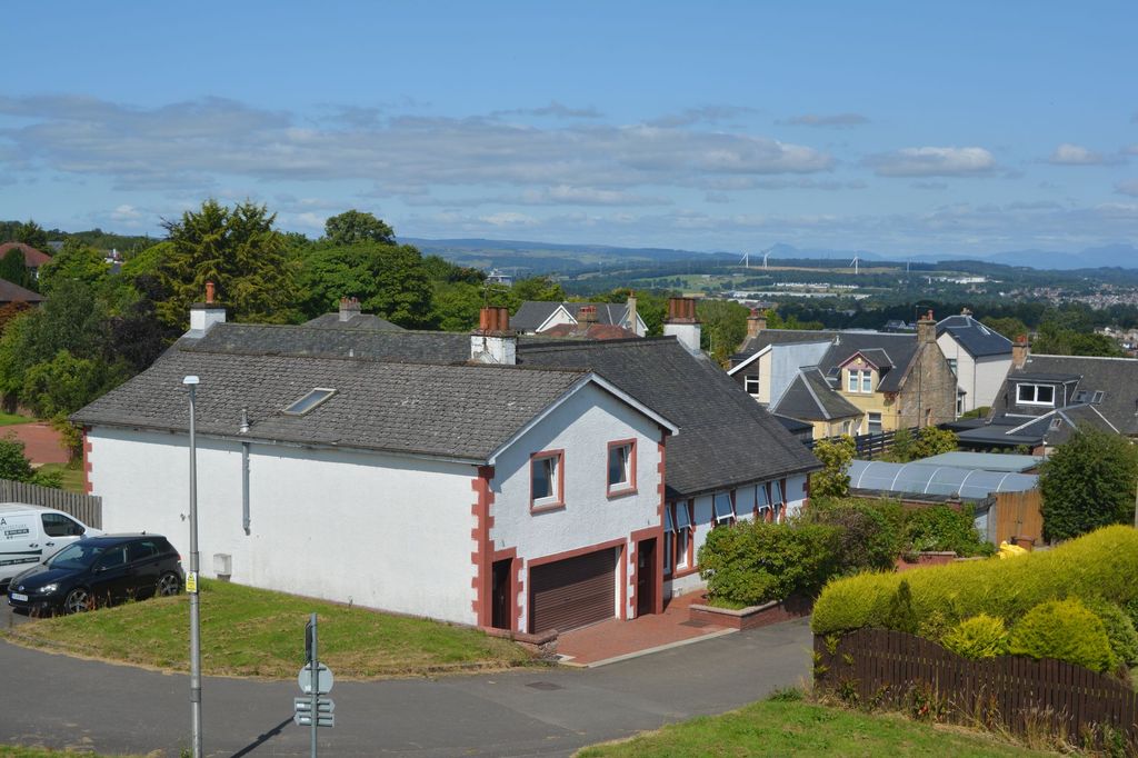 Property photo 1 of 36