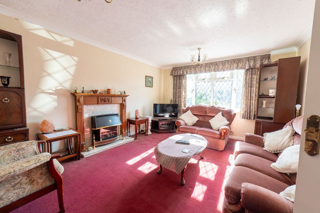 Property photo 3 of 23
