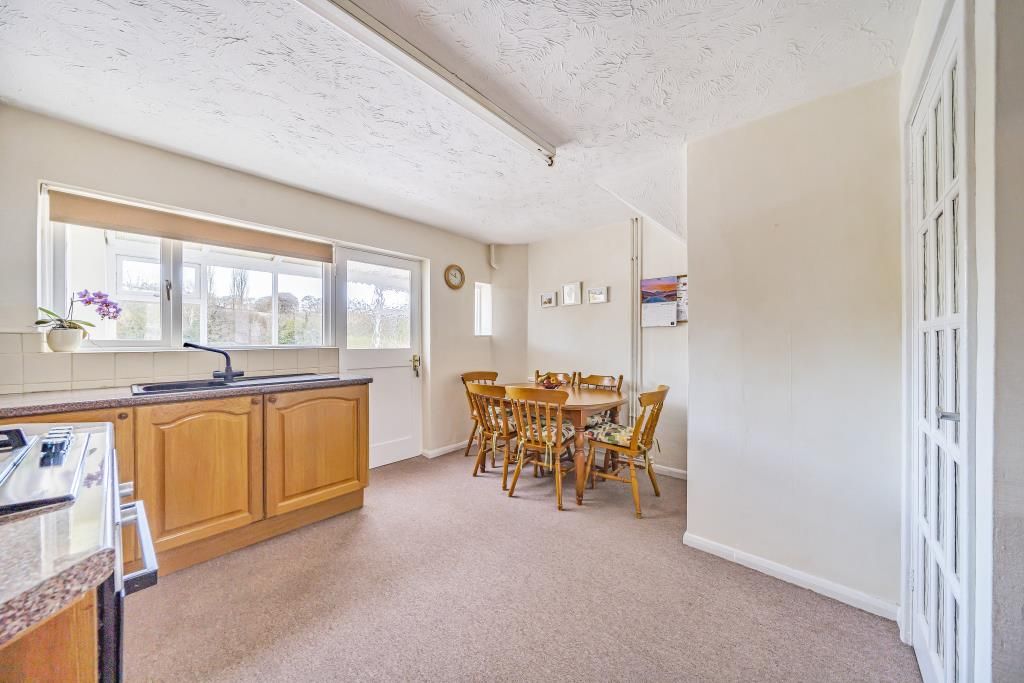 Property photo 3 of 17 Dining Area