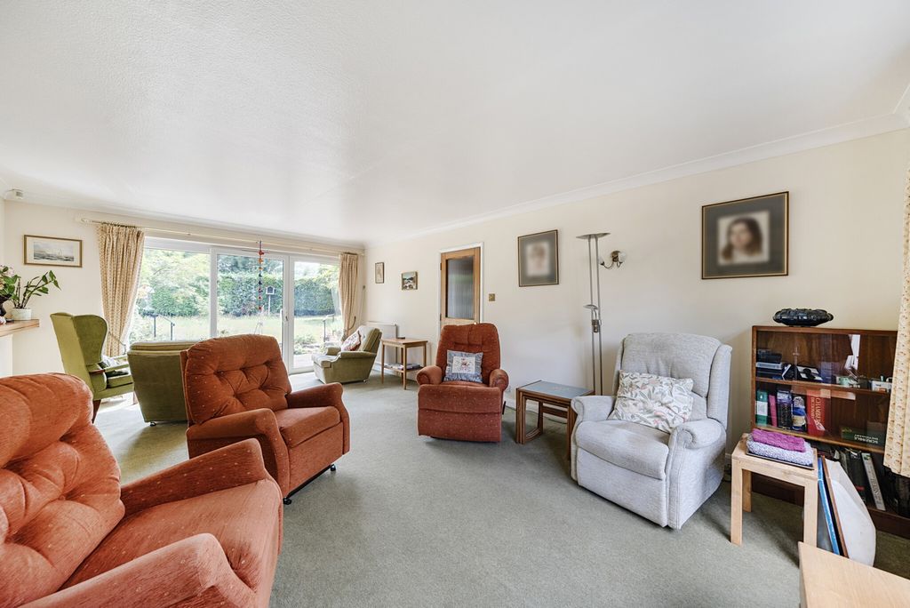 Property photo 2 of 24 1304661-8-6859A0c...