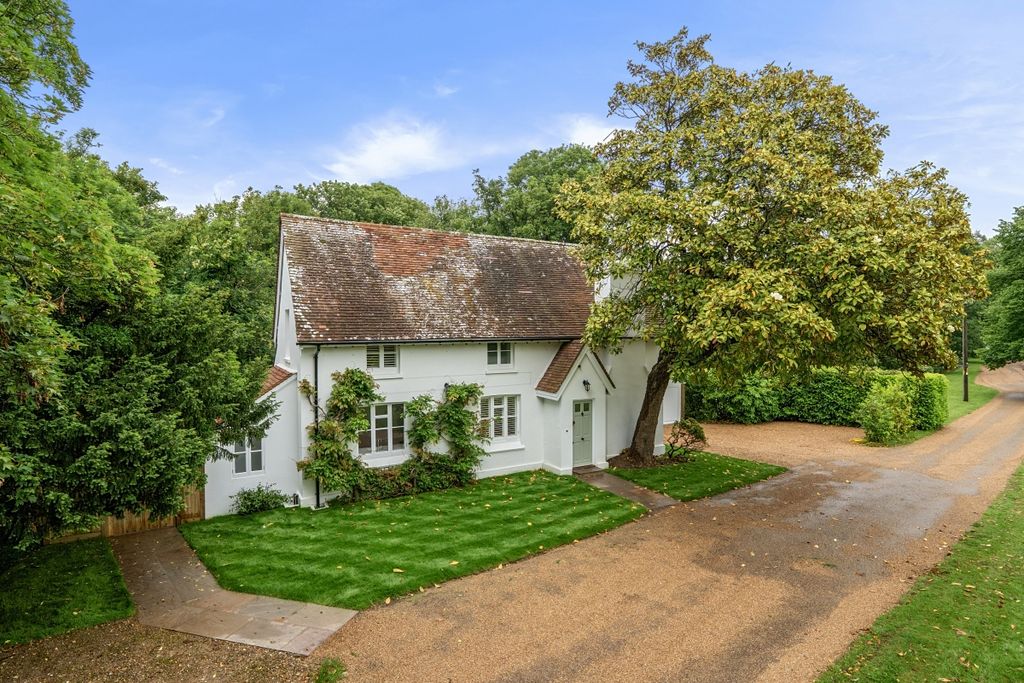 Property photo 1 of 11