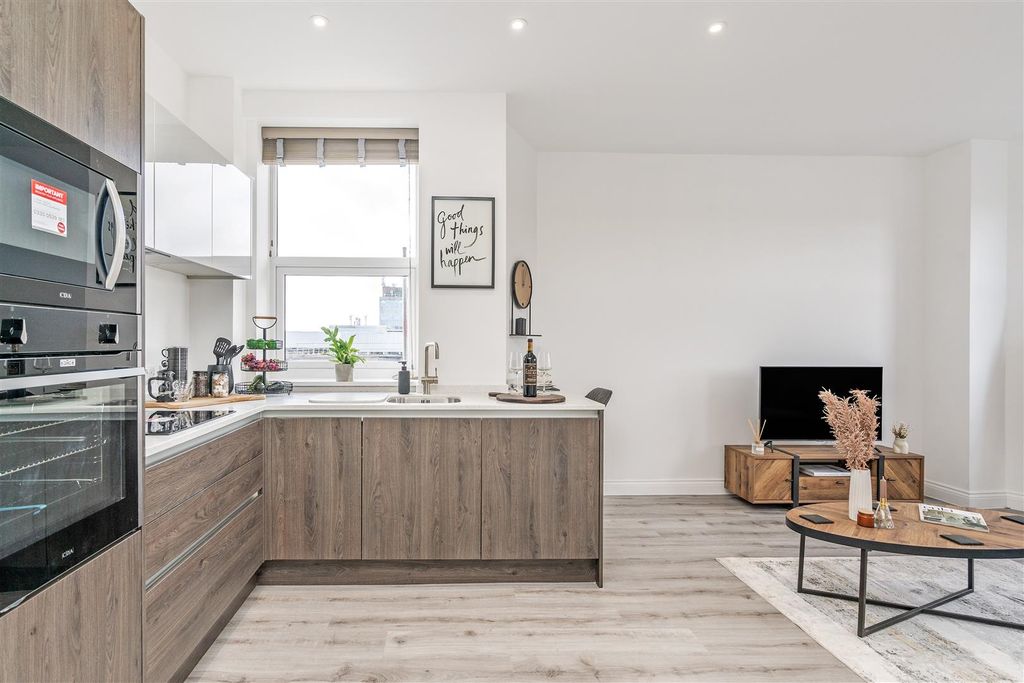 Property photo 2 of 12 183492A9-4497-4766-9271-607D50D11786.Jpeg