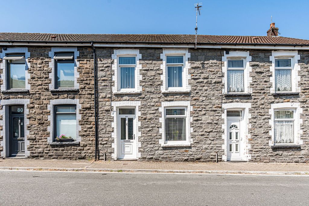 Property photo 1 of 27