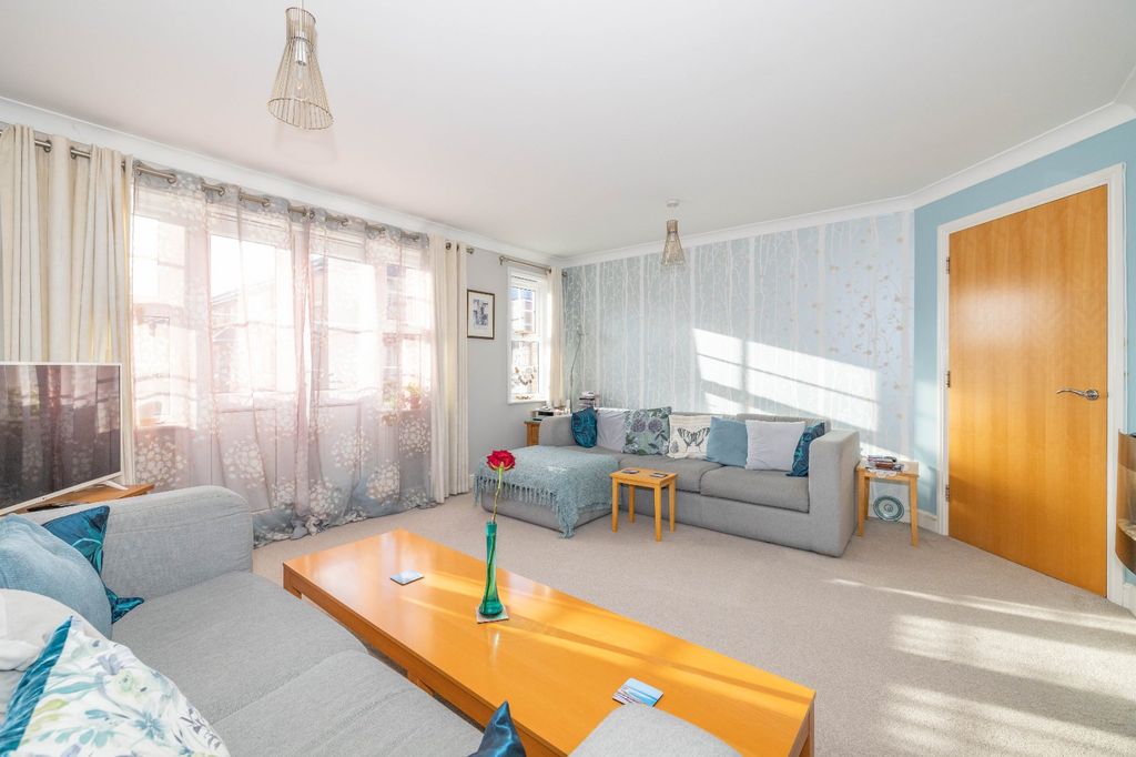 Property photo 2 of 11 Picture 2