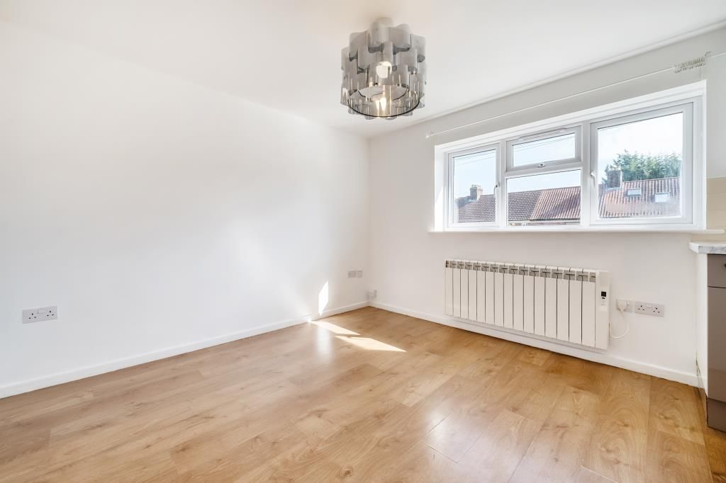 Property photo 2 of 11 Bedroom