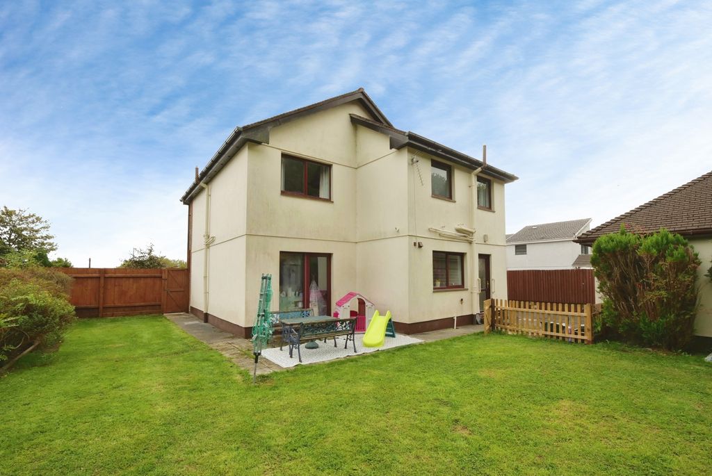 Property photo 2 of 18 Pbox-Img.Jpg